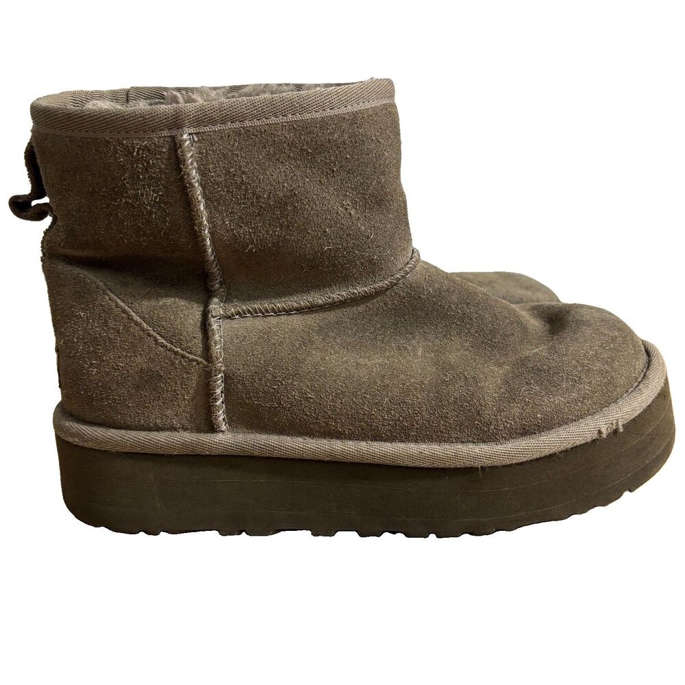 UGG Classic Mini Platform Girls Kids Sz 4 Smoke Plume Gray